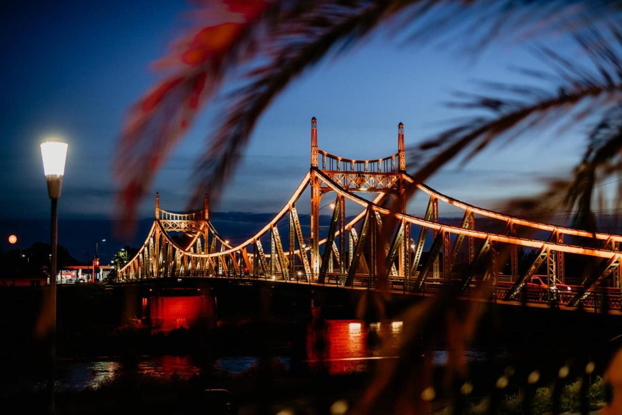 Hotel Coandi อาราด ภายนอก รูปภาพ