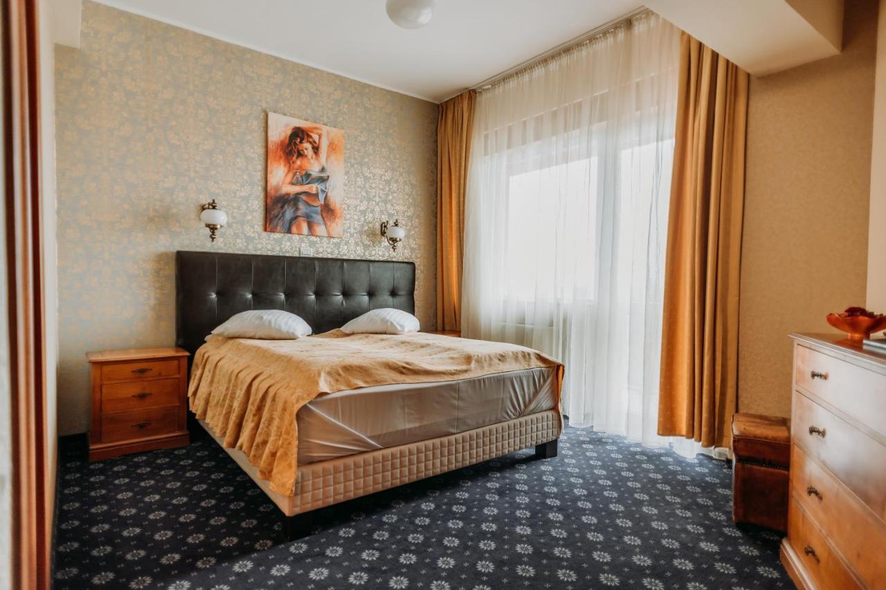 Hotel Coandi อาราด ภายนอก รูปภาพ