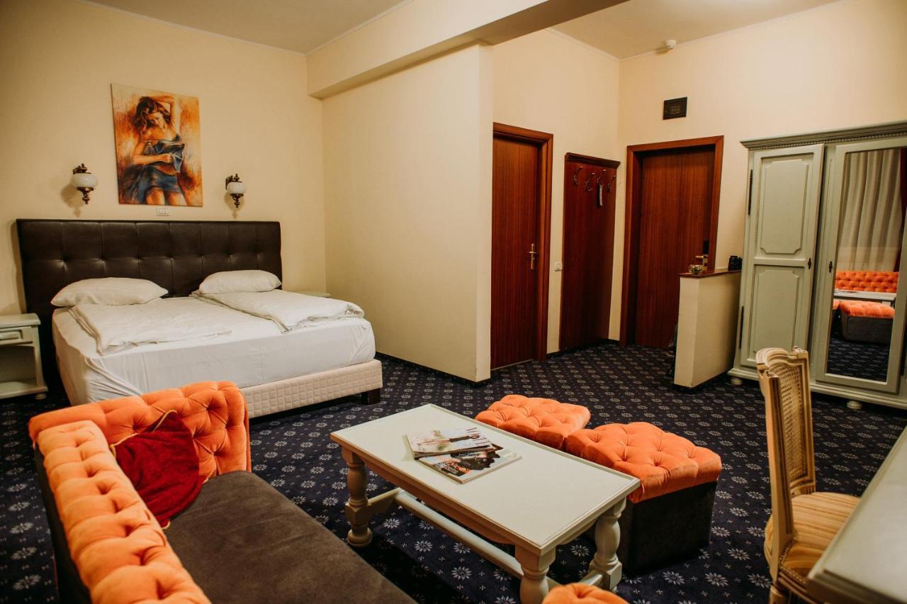Hotel Coandi อาราด ภายนอก รูปภาพ