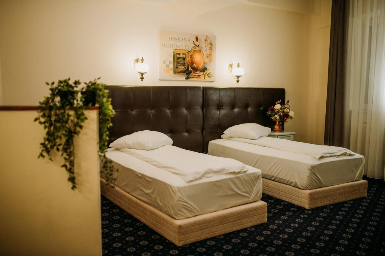 Hotel Coandi อาราด ภายนอก รูปภาพ