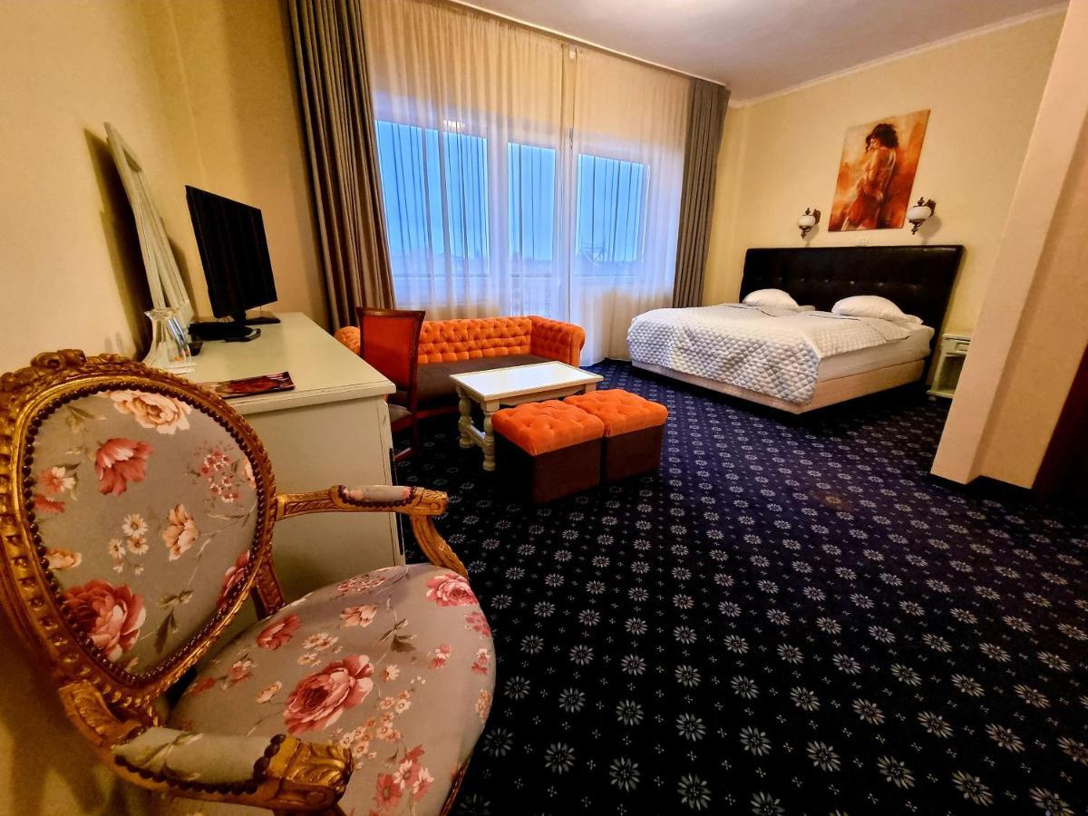 Hotel Coandi อาราด ภายนอก รูปภาพ